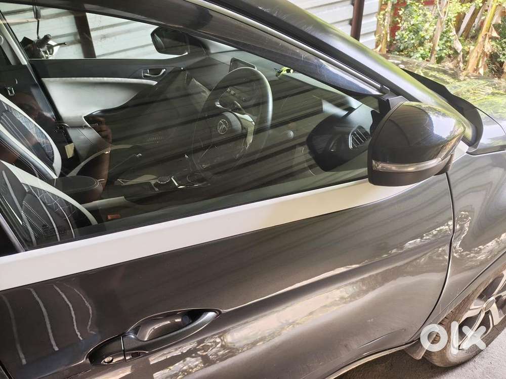 Tata Nexon Xza+ (dec 2022  Petrol  Automatic)