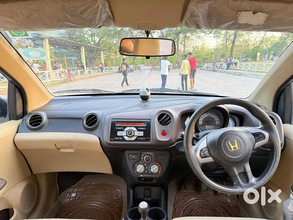 Honda Brio 2013 Petrol Well Maintained