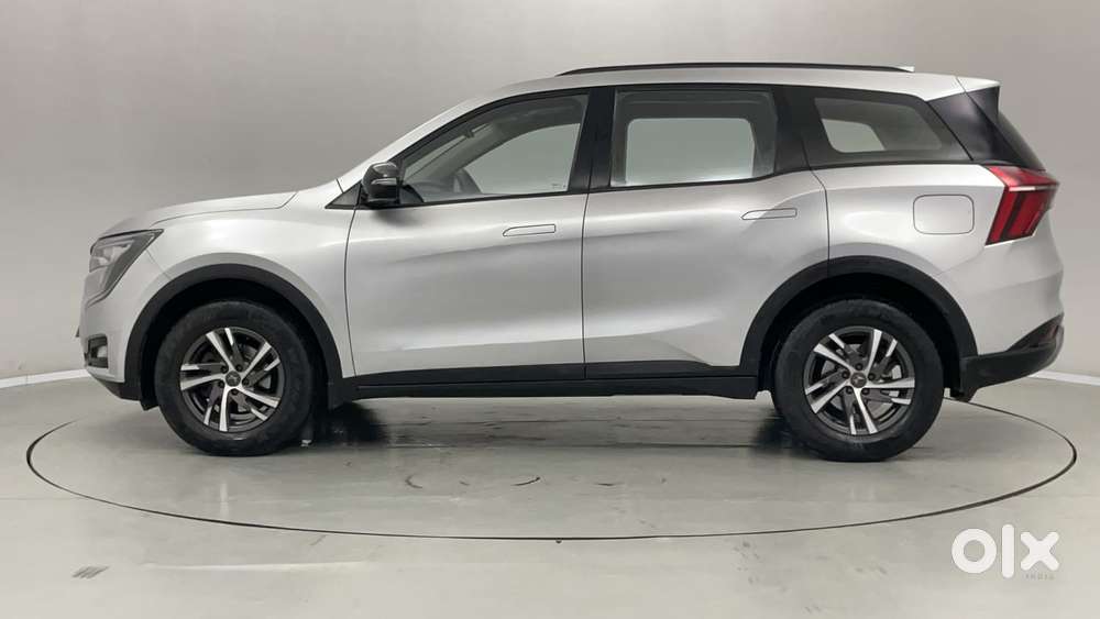 Mahindra Xuv700 2.2 Ax 5 Diesel At 7 Str, 2022, Diesel