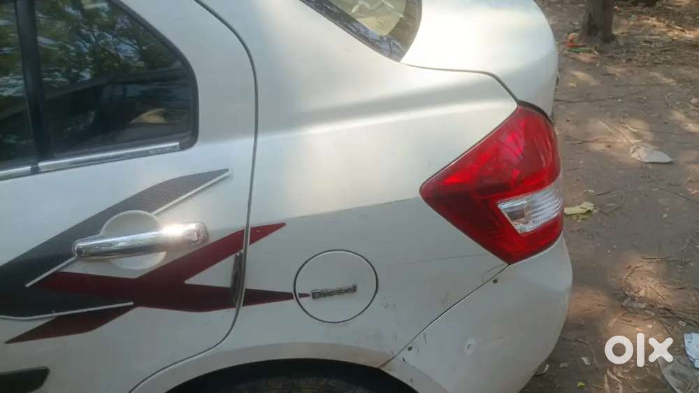 Maruti Suzuki Dzire 2015 Diesel 60000 Km Driven