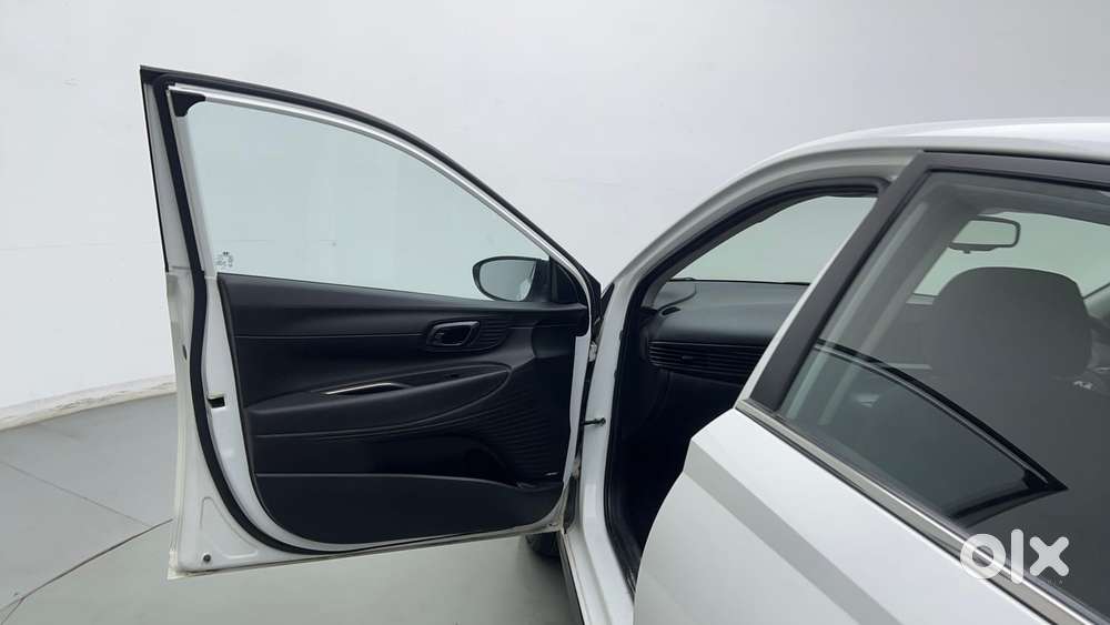 Hyundai I20 Asta (o) 1.2 Ivt, 2022, Petrol