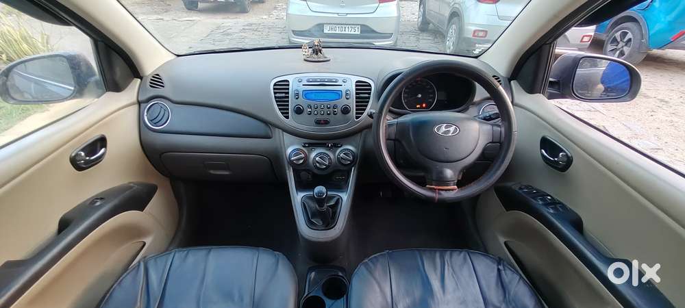 Hyundai I10 Sportz, 2012, Petrol