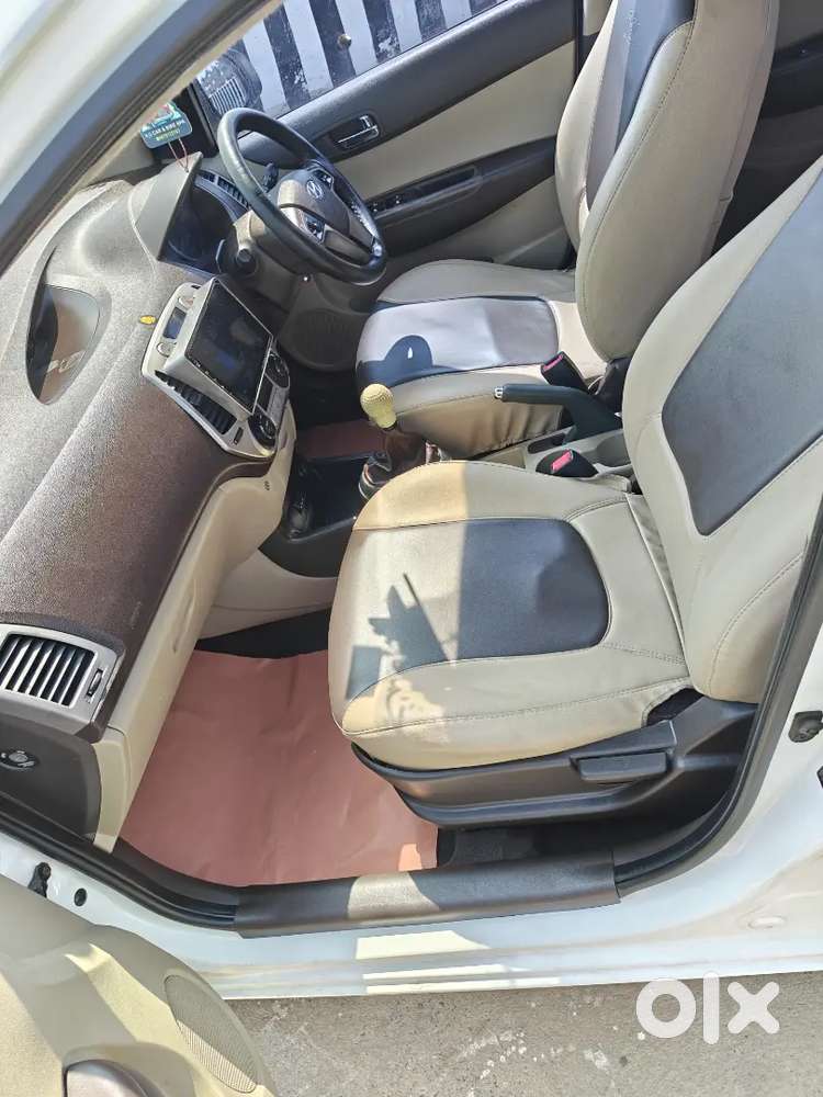 Hyundai I20 Asta 2010 Model