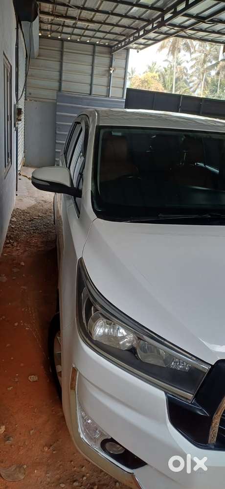 Toyota Innova Crysta 2.4 G Mt, 2017, Diesel