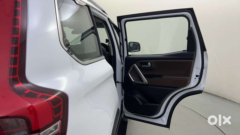 Mahindra Scorpio N Z8 L Petrol At 7 Str, 2023, Petrol