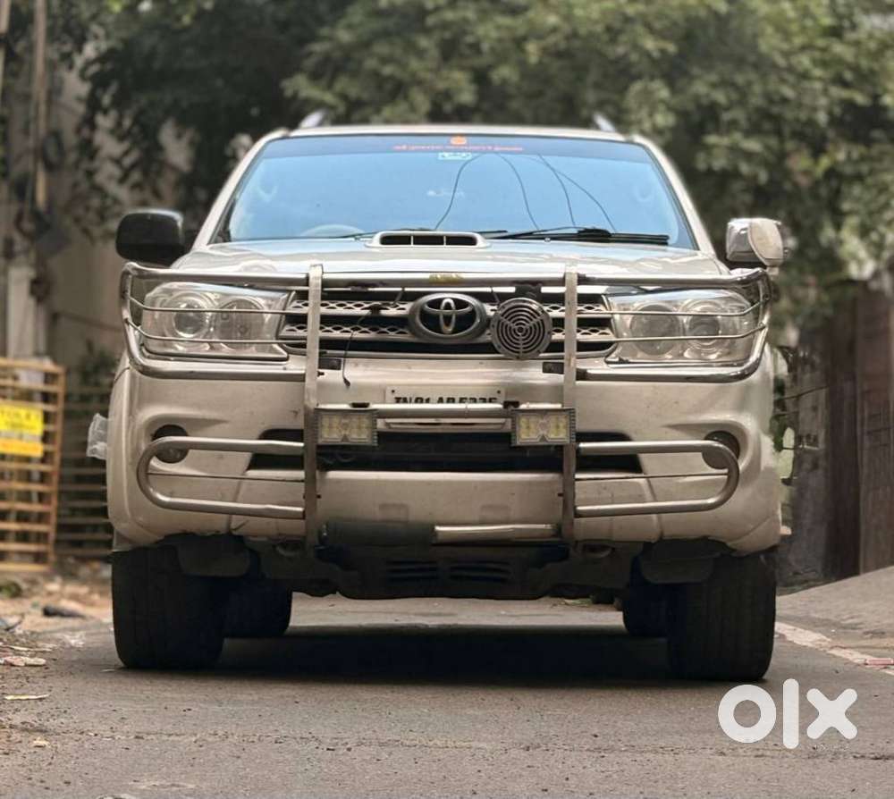 Toyota Fortuner 3.0 4x4 Manual, 2011, Diesel