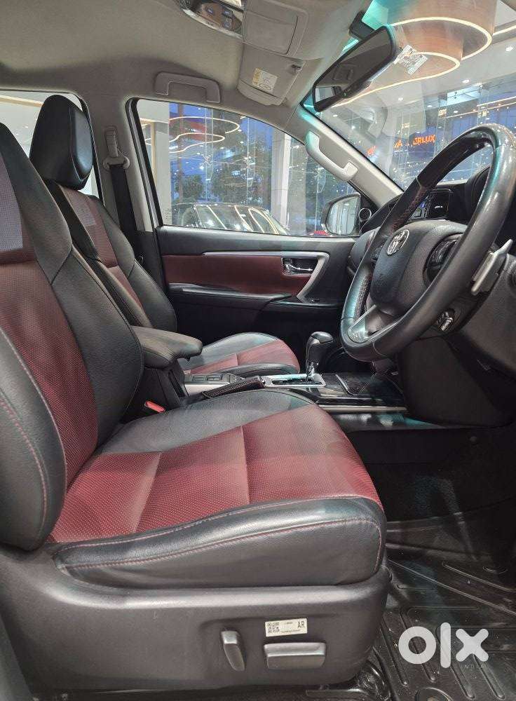 Toyota Fortuner Legender 4x2 At 2.8, 2022, Diesel