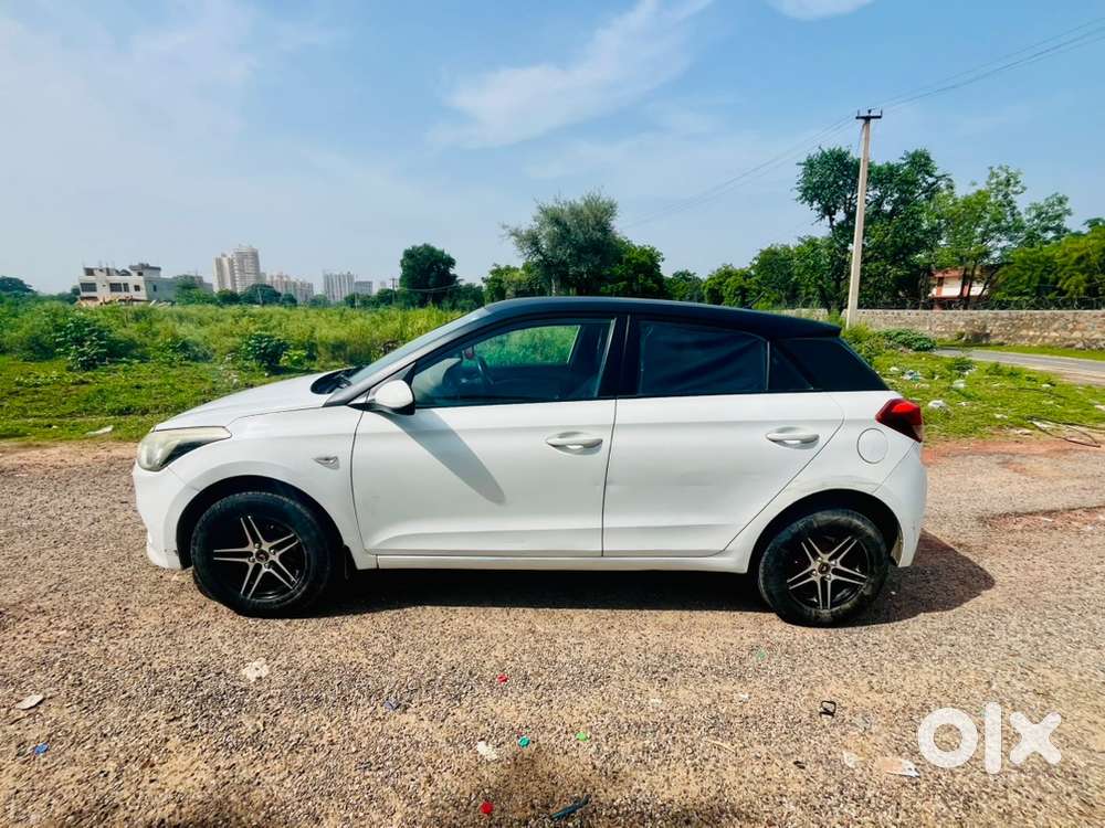 Hyundai I20 2015 Cng & Hybrids 65000 Km Driven
