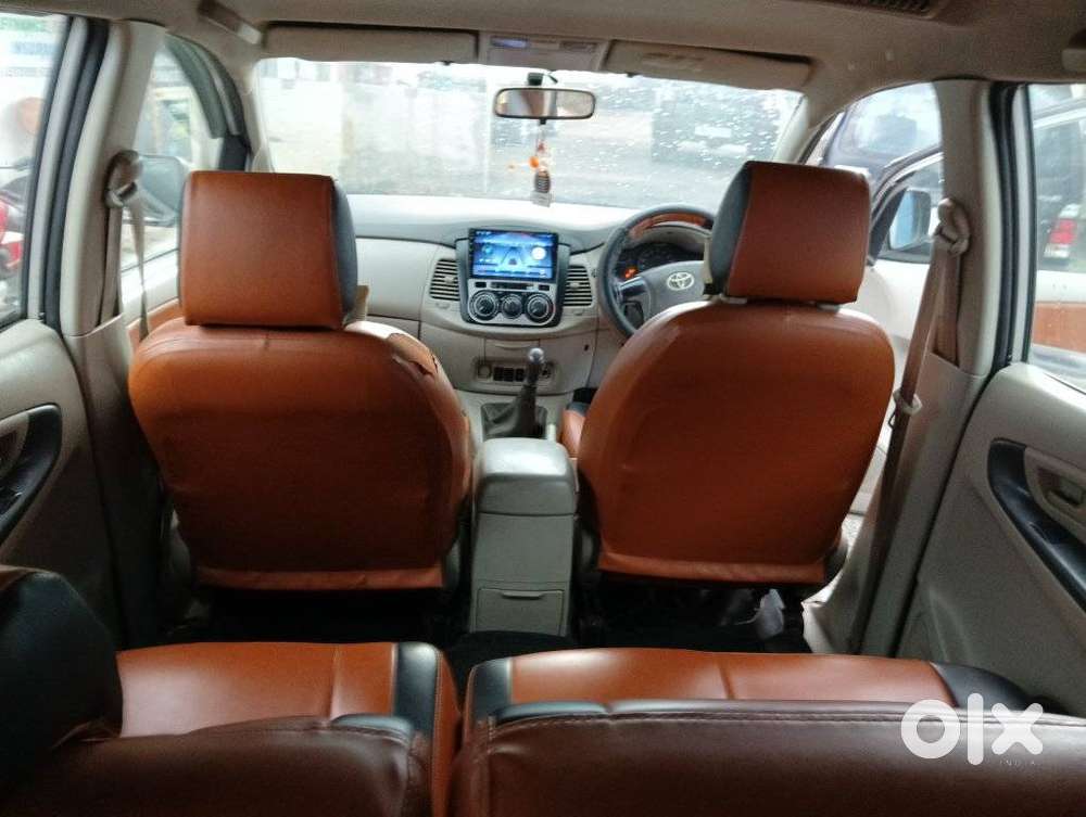 Toyota Innova 2.5 G (diesel) 8 Seater, 2012, Diesel