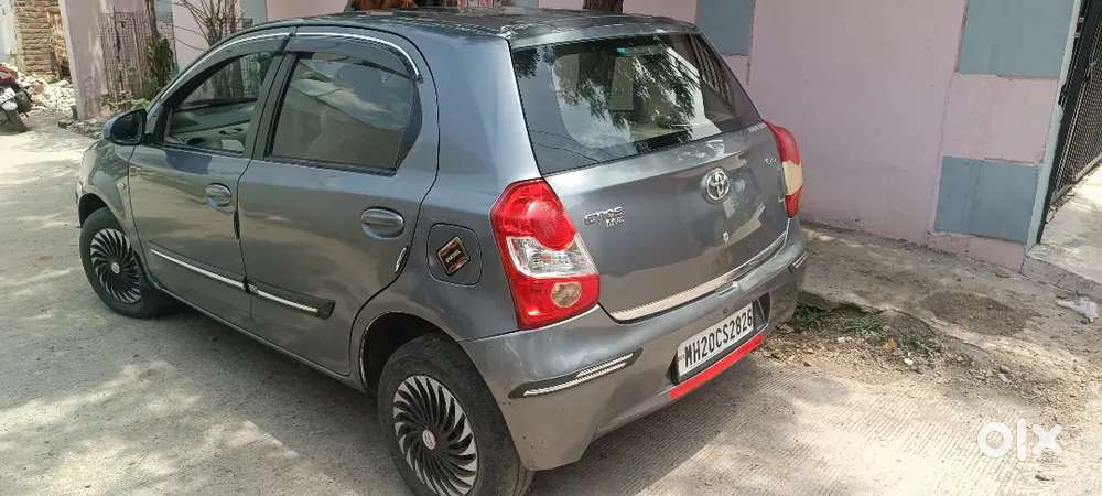 Toyota Etios Liva 2013 Diesel 100000 Km Driven