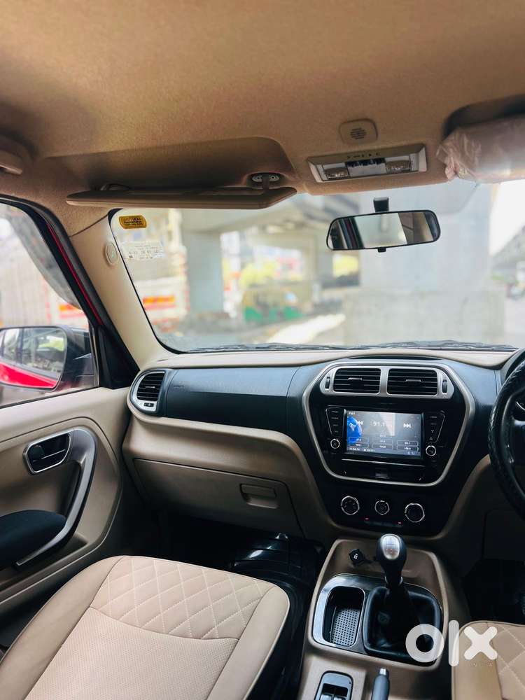 Mahindra Tuv 300 T10 Dual Tone, 2019, Diesel