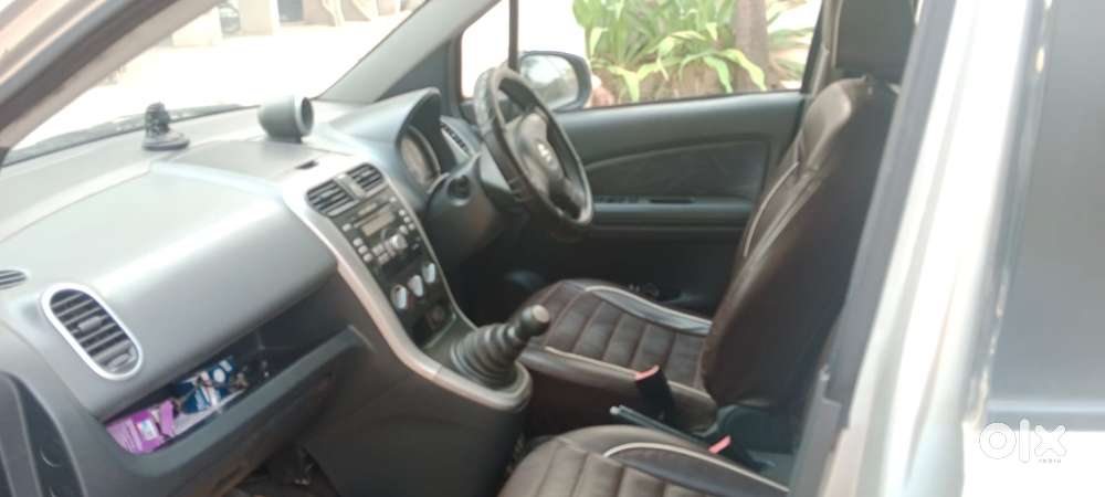 Maruti Suzuki Ritz Genus Vxi, 2012, Petrol