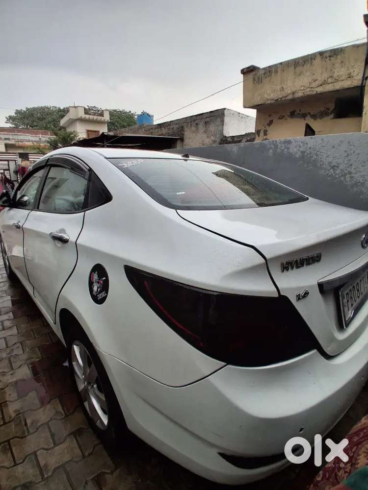 Hyundai Verna Fluidic 2015
