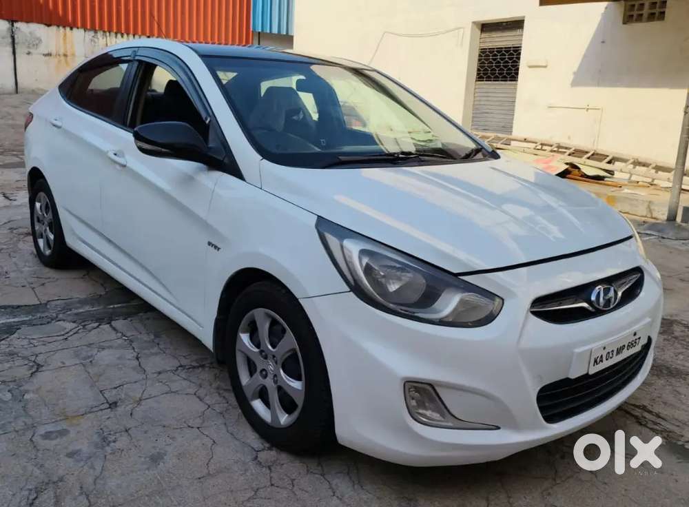 Hyundai Verna 2011 Petrol Well Maintained