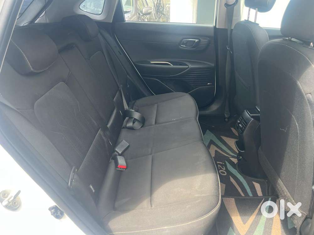 Hyundai New I20 1.2 Asta (o) Ivt, 2022, Petrol