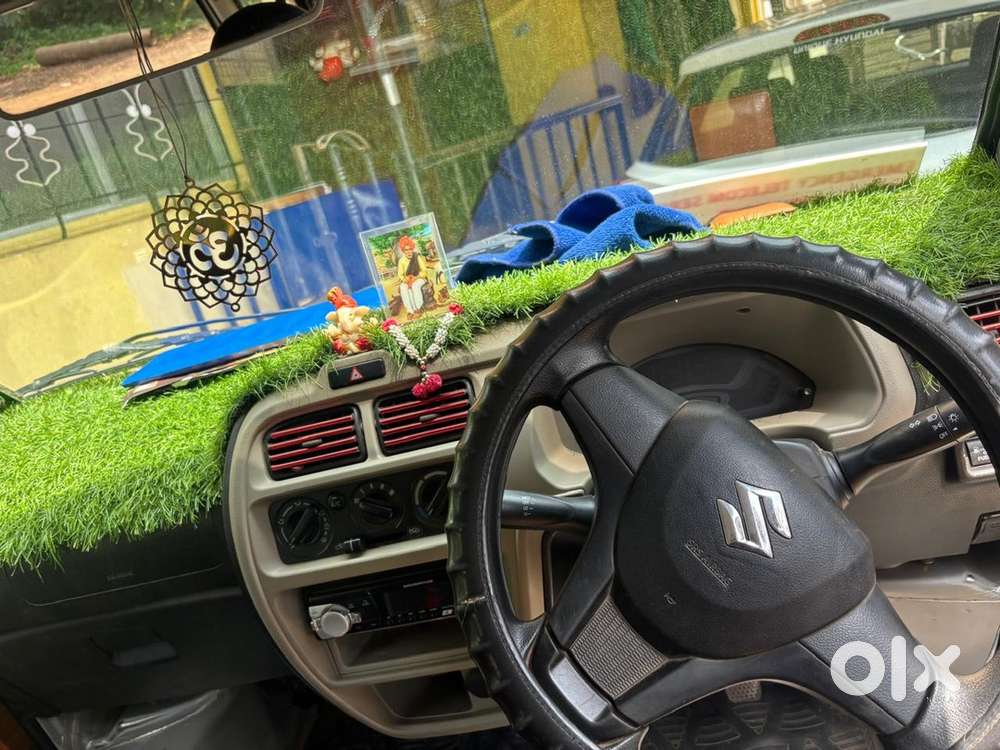 Maruti Suzuki Eeco Cng & Petrol Well Maintained