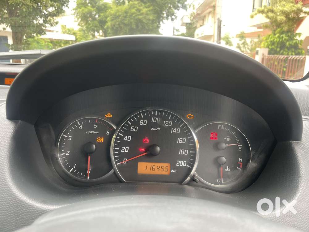 Maruti Suzuki Swift Dzire Zdi, 2009, Diesel