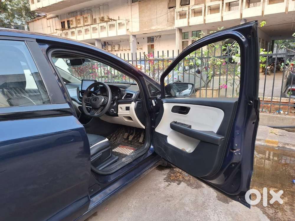 Tata Altroz Xm (s) Petrol, 2024, Petrol