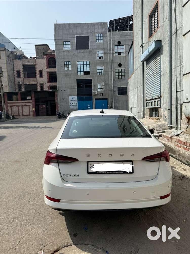 Skoda Octavia Petrol 2023