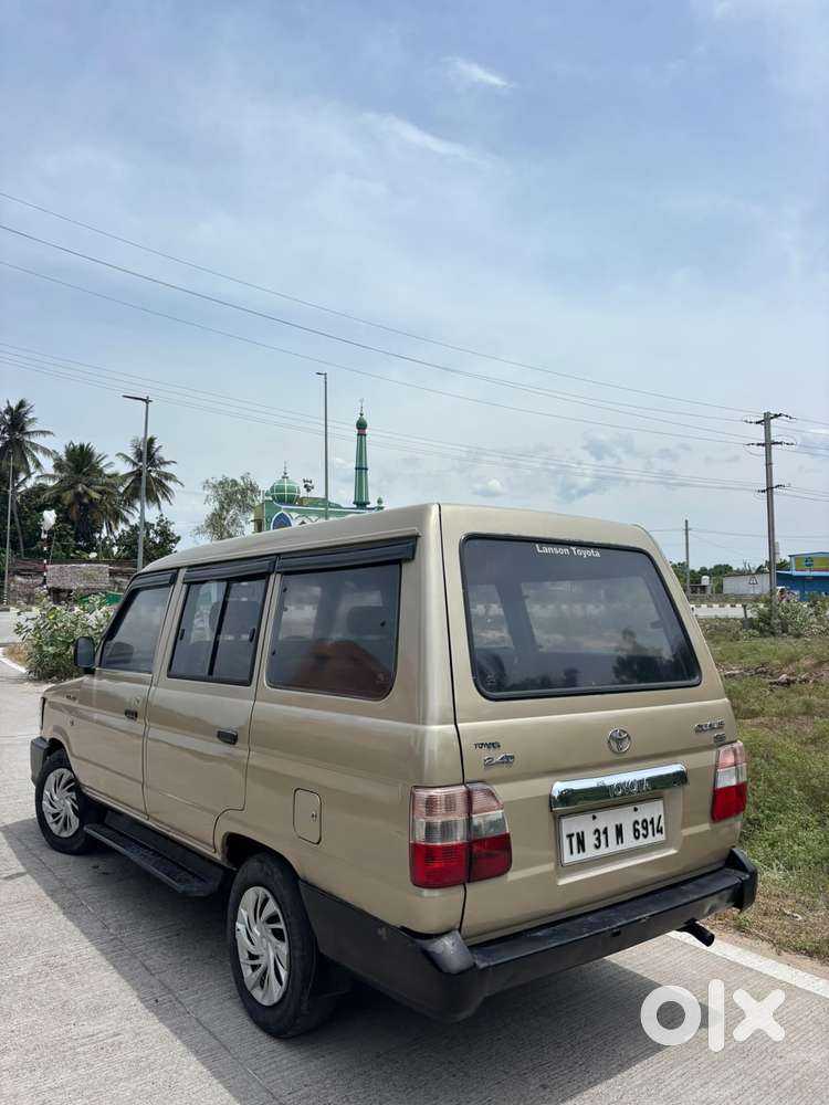Toyota Qualis, 2003