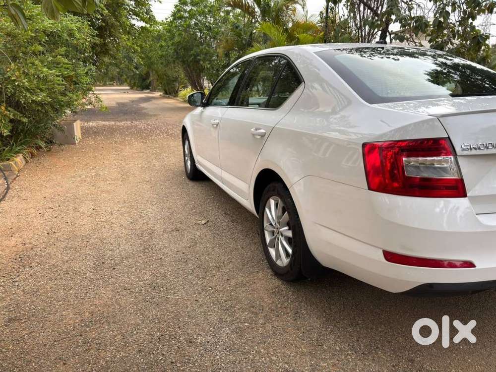 Skoda Octavia 1.8 Tsi Style Plus At, 2016, Petrol