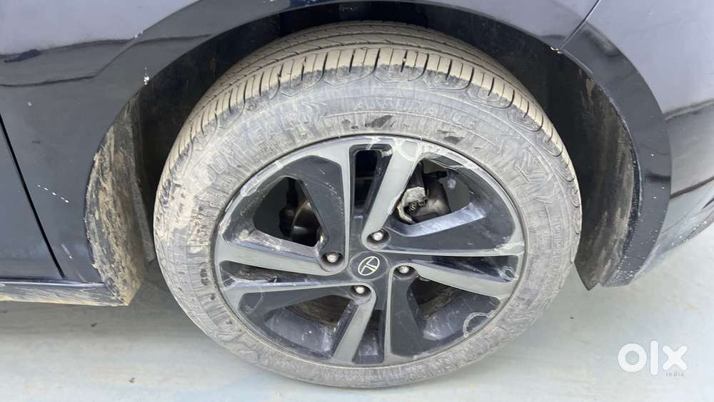 Tata Altroz 1.2 Xz Plus Dark Edition, 2022, Petrol