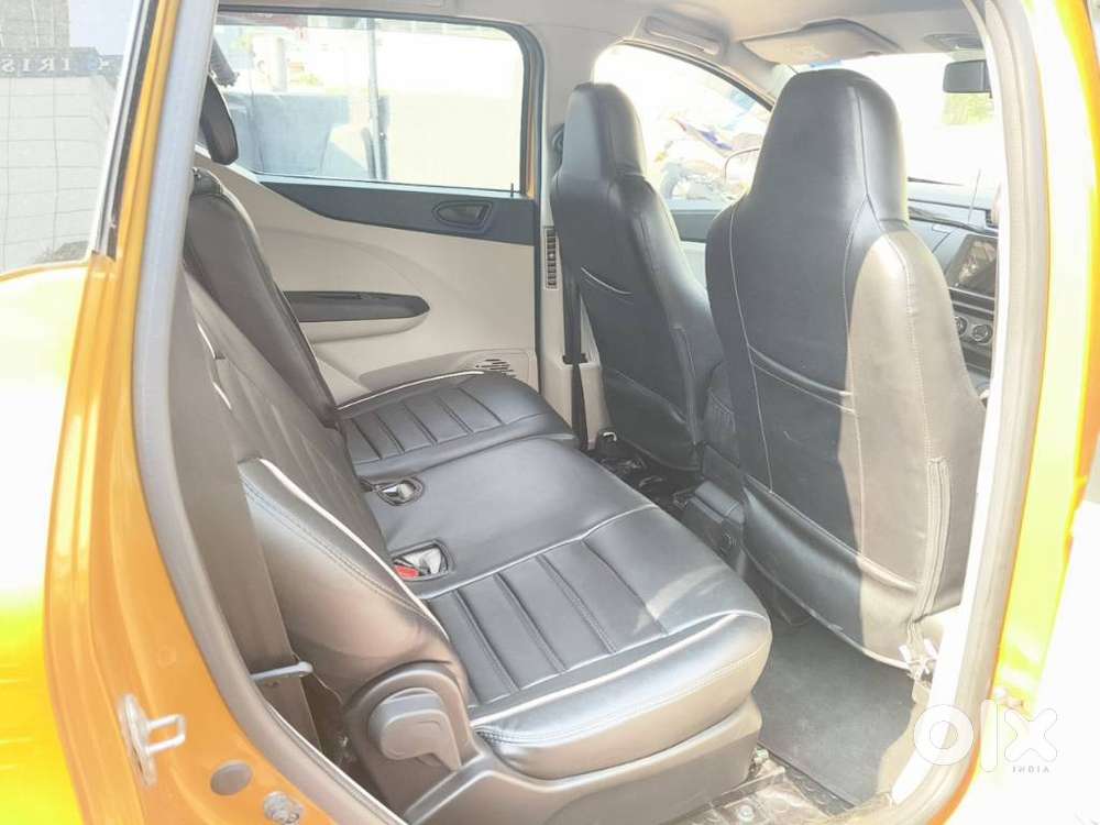 Renault Triber Rxt, 2022, Petrol