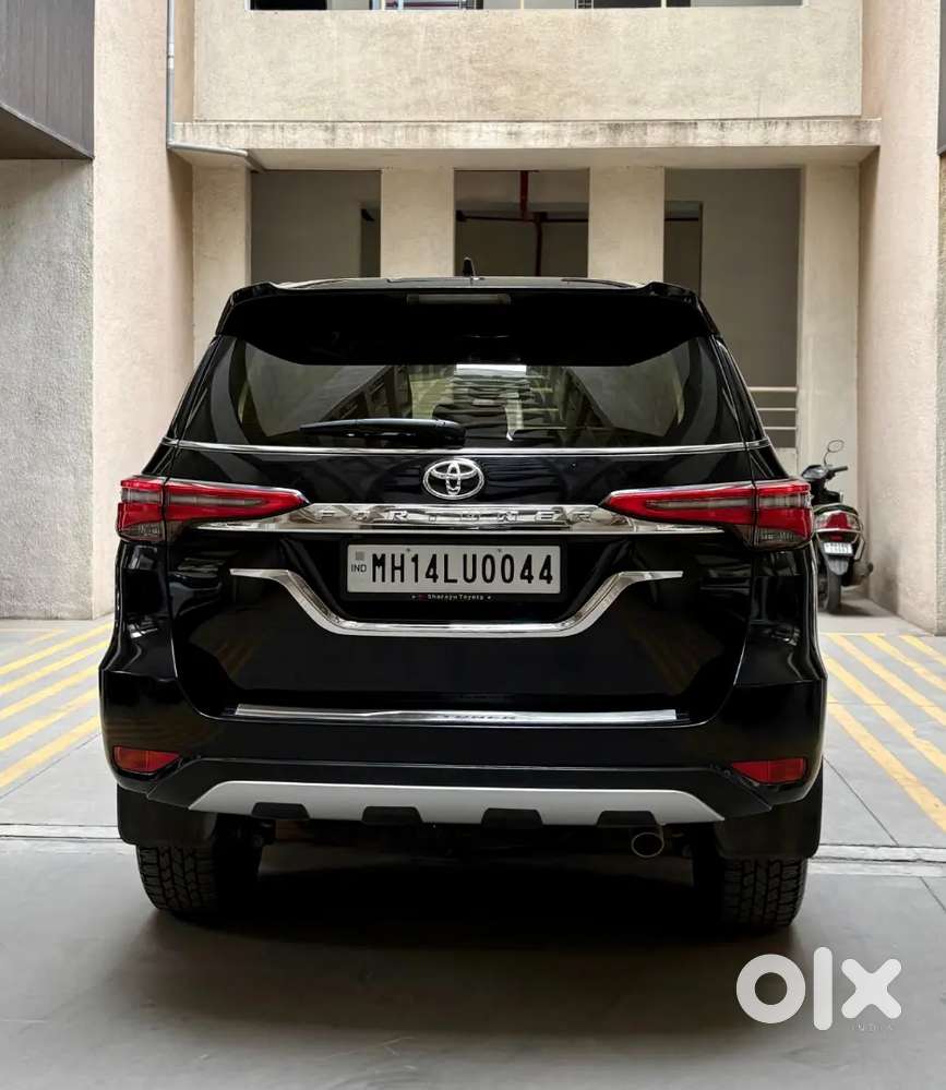 Toyota Fortuner 2024 Diesel 18160 Km Driven