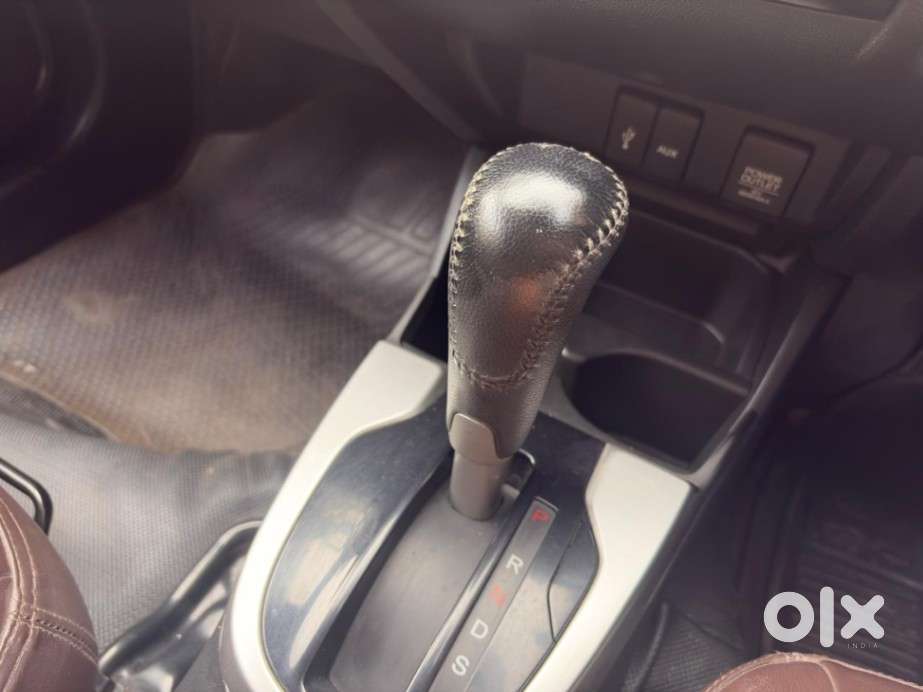 Honda Jazz V Cvt, 2017, Petrol