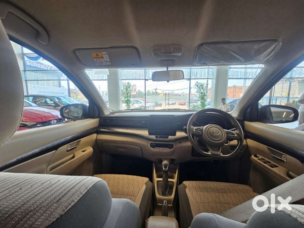 Toyota Rumion V At, 2023, Petrol