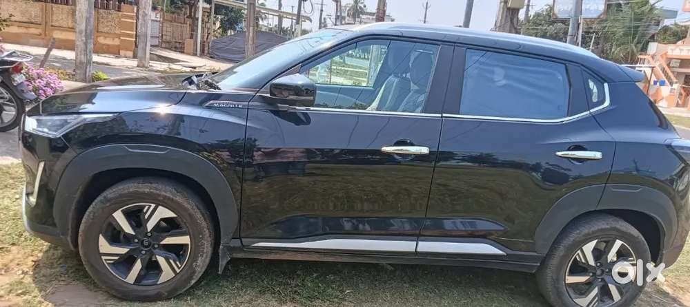 Nissan Magnite 1.0 Xv Premium 2025