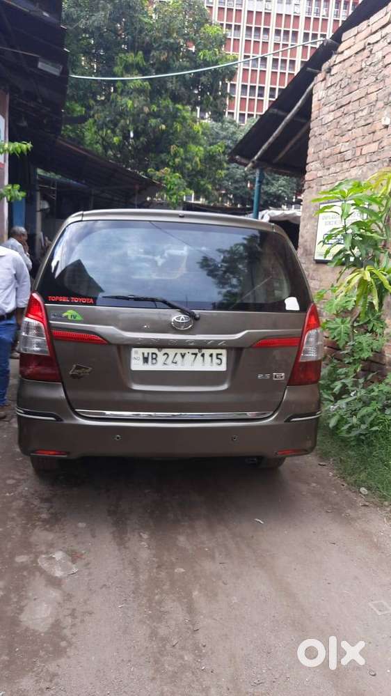 Toyota Innova 2014 Diesel Well Maintained