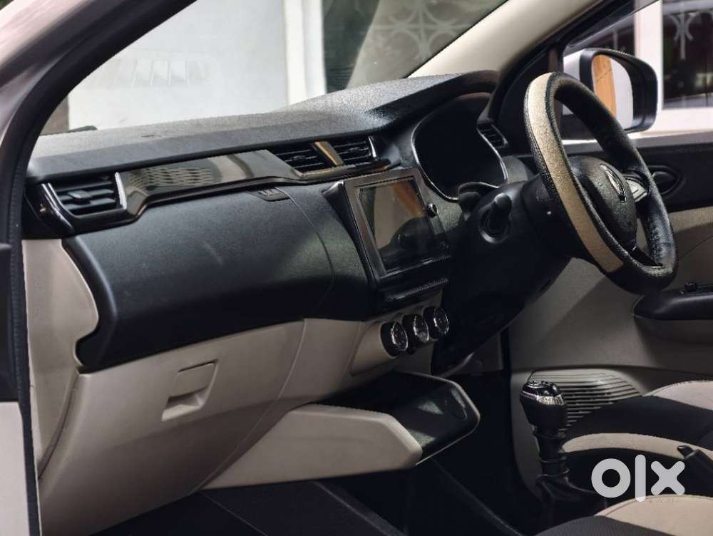 Renault Triber Rxt, 2020, Petrol