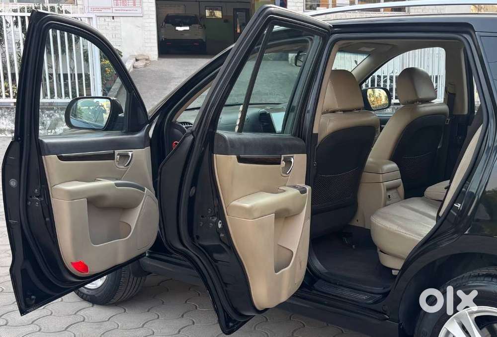 Hyundai Santa Fe 4wd At 2013, 86000 Kms Chandigarh Registration.