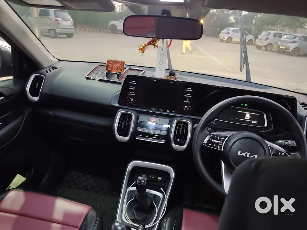 Kia Sonet 1.2 Htk Plus 2024 Model