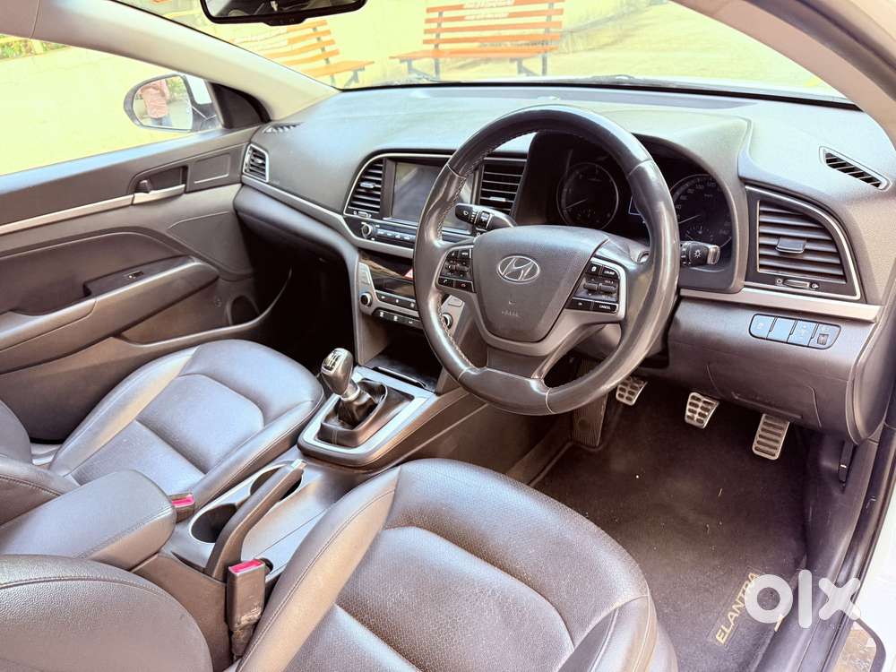 Hyundai New Elantra [2016-2019] 1.6 Crdi Sx (o) Mt, 2018, Diesel