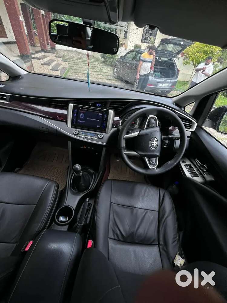 Toyota Innova Crysta V 2017 Diesel Manual &ndash; Well Maintained 7 Seate