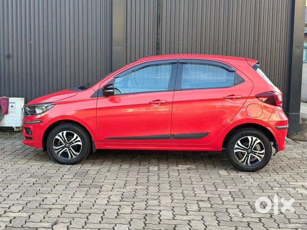 Tata Tiago 1.2 Revotron Xta, 2024, Petrol