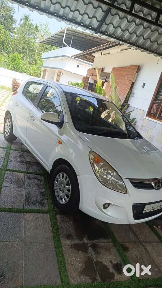 Hyundai I20 Magna Crystel White Diesel