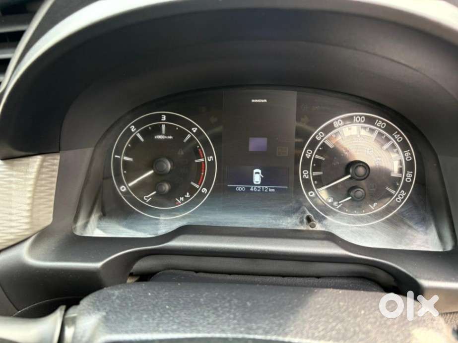 Toyota Innova Crysta 2.8 Gx At, 2017, Diesel