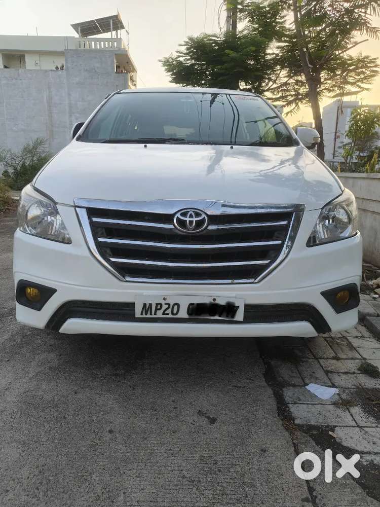 Toyota Innova 07seater 2010 Diesel