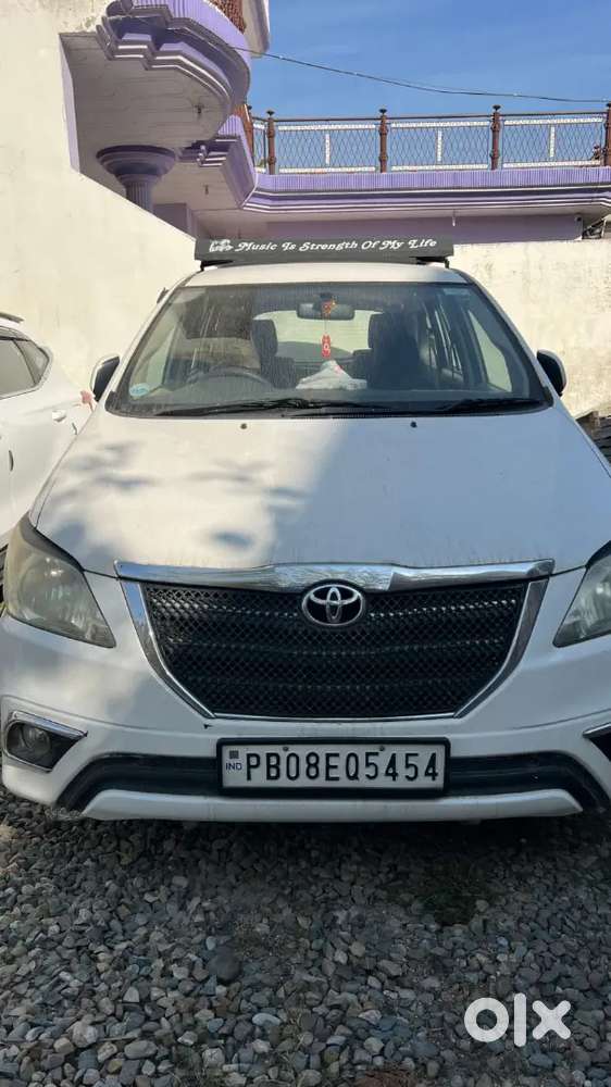 Toyota Innova 2014 Diesel 160000 Km Driven