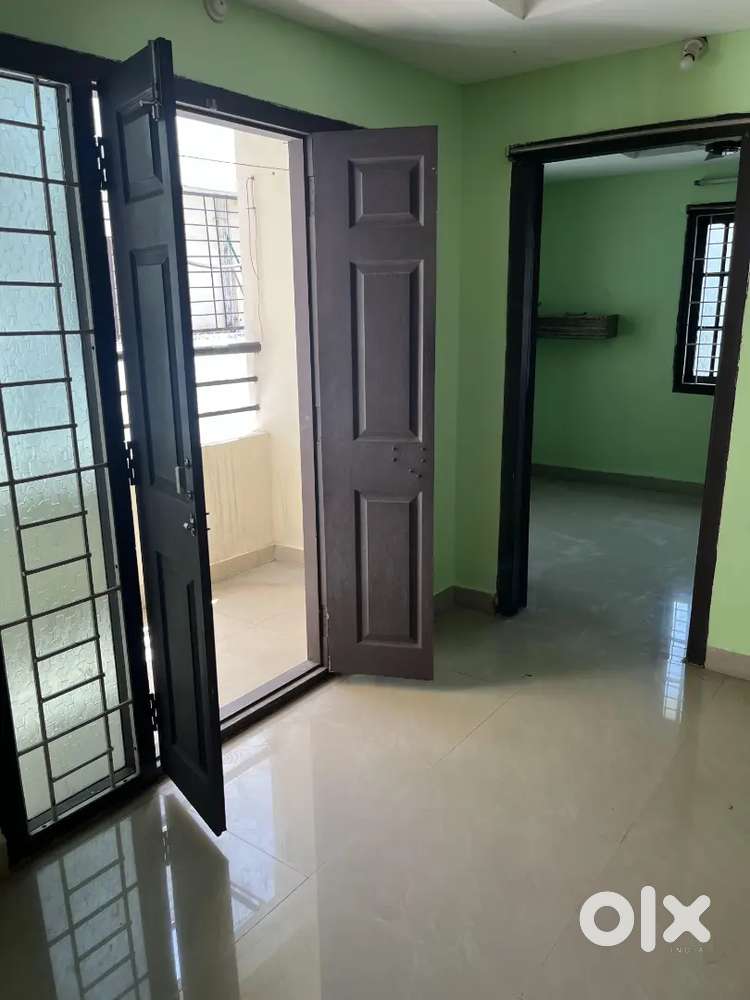 2 BHK apartment for rent in guntupalli behind don Bosco school
