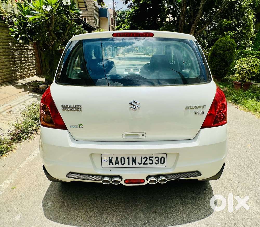 Maruti Suzuki Swift 1.2 Vxi (o), 2011, Petrol