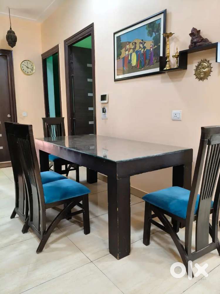 6 seater dining table set @₹6000