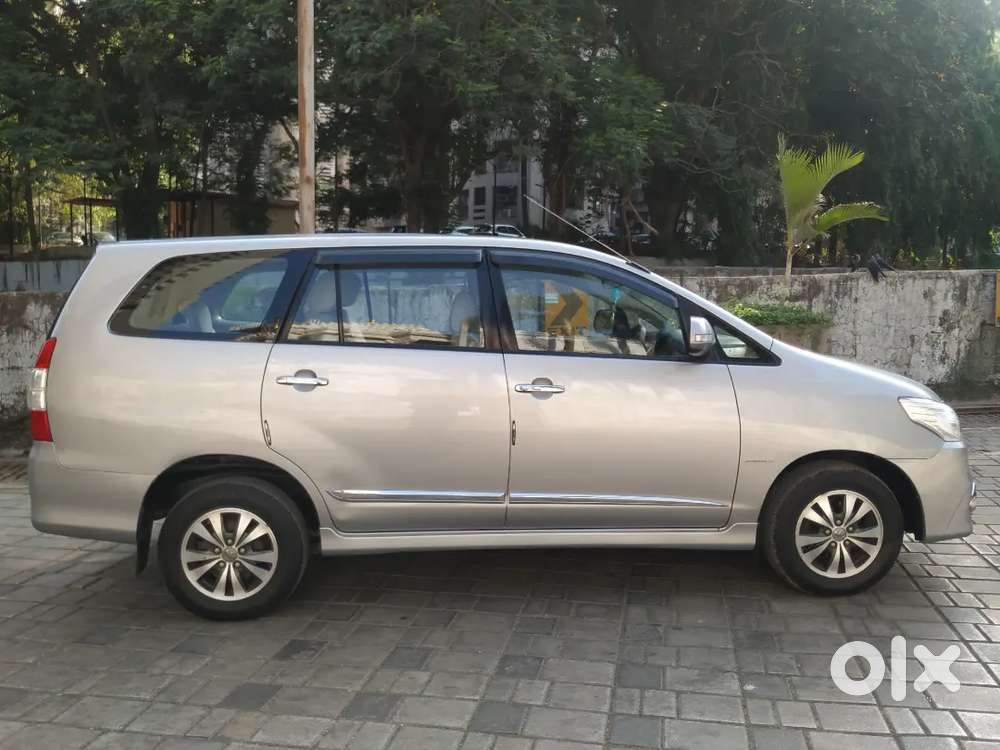 Toyota Innova 2015 V Diesel 7 Str 84000 Km Driven Excellent Condition