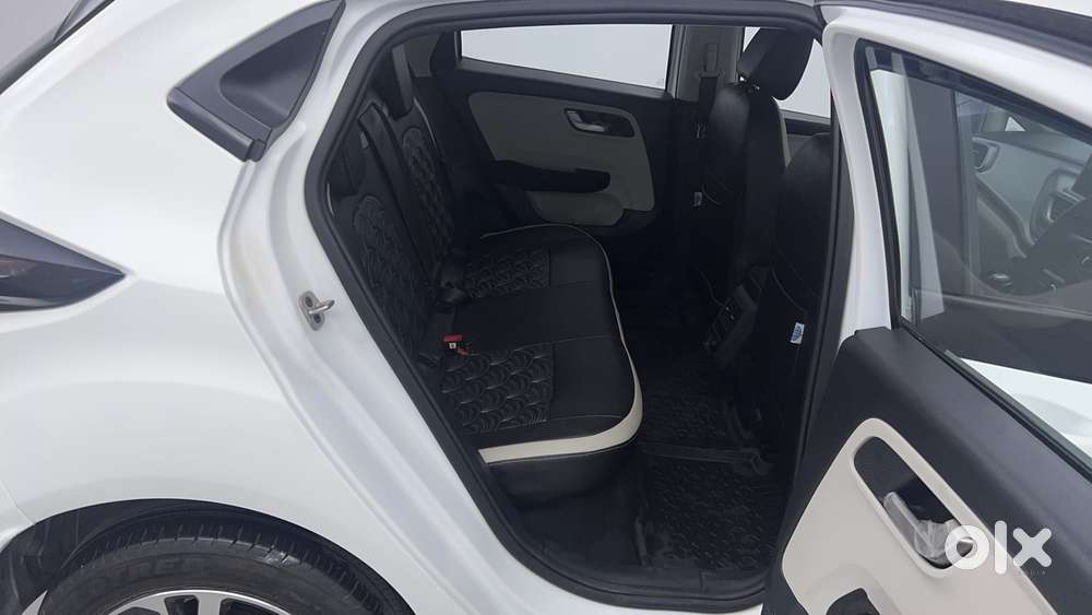 Tata Altroz Xza Plus (s), 2024, Petrol