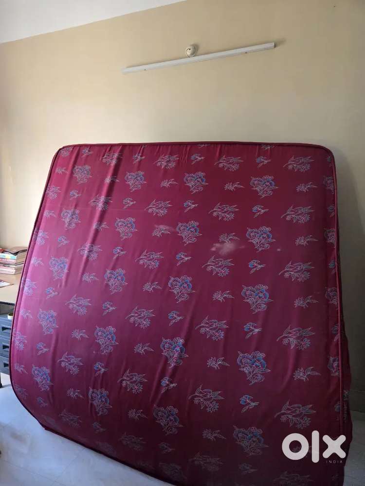 Curlon mattress for sell