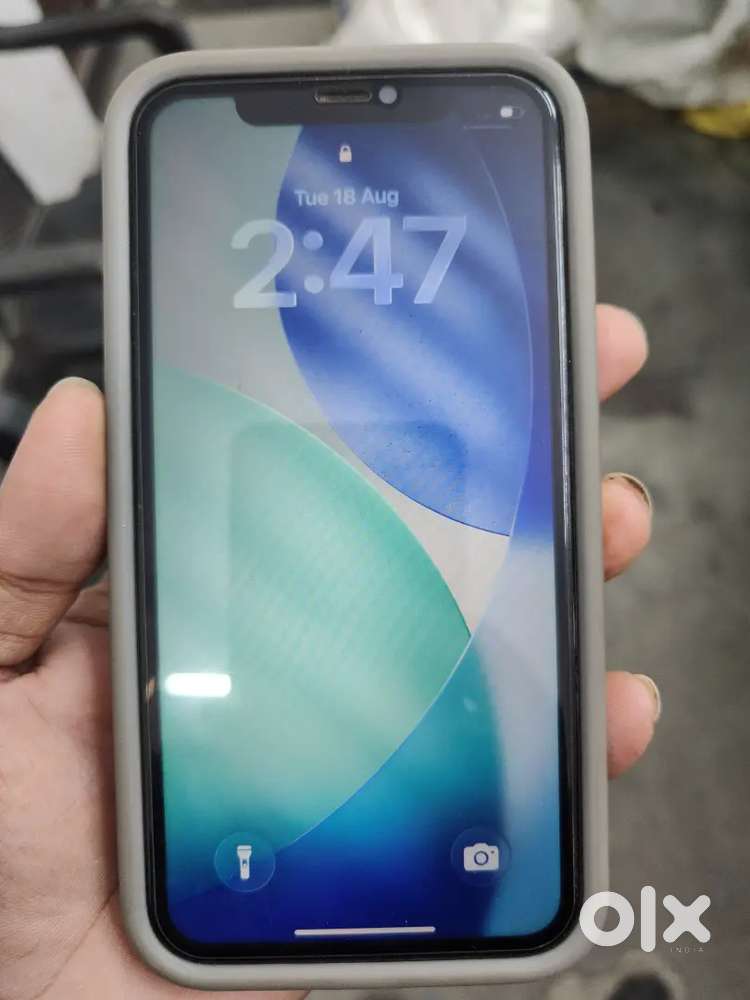 I phone 11 64gb
