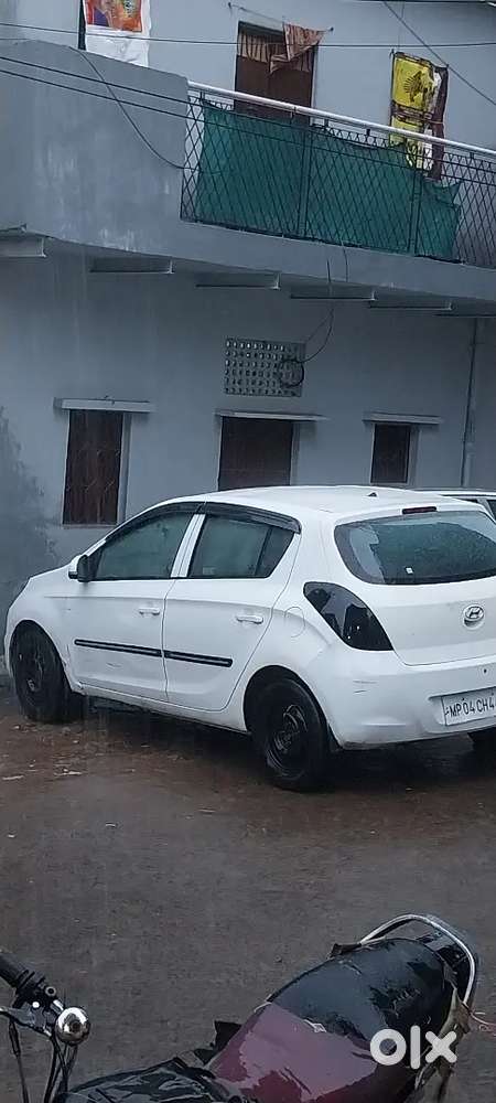 Hyundai I20 Sportz Petrol 2011